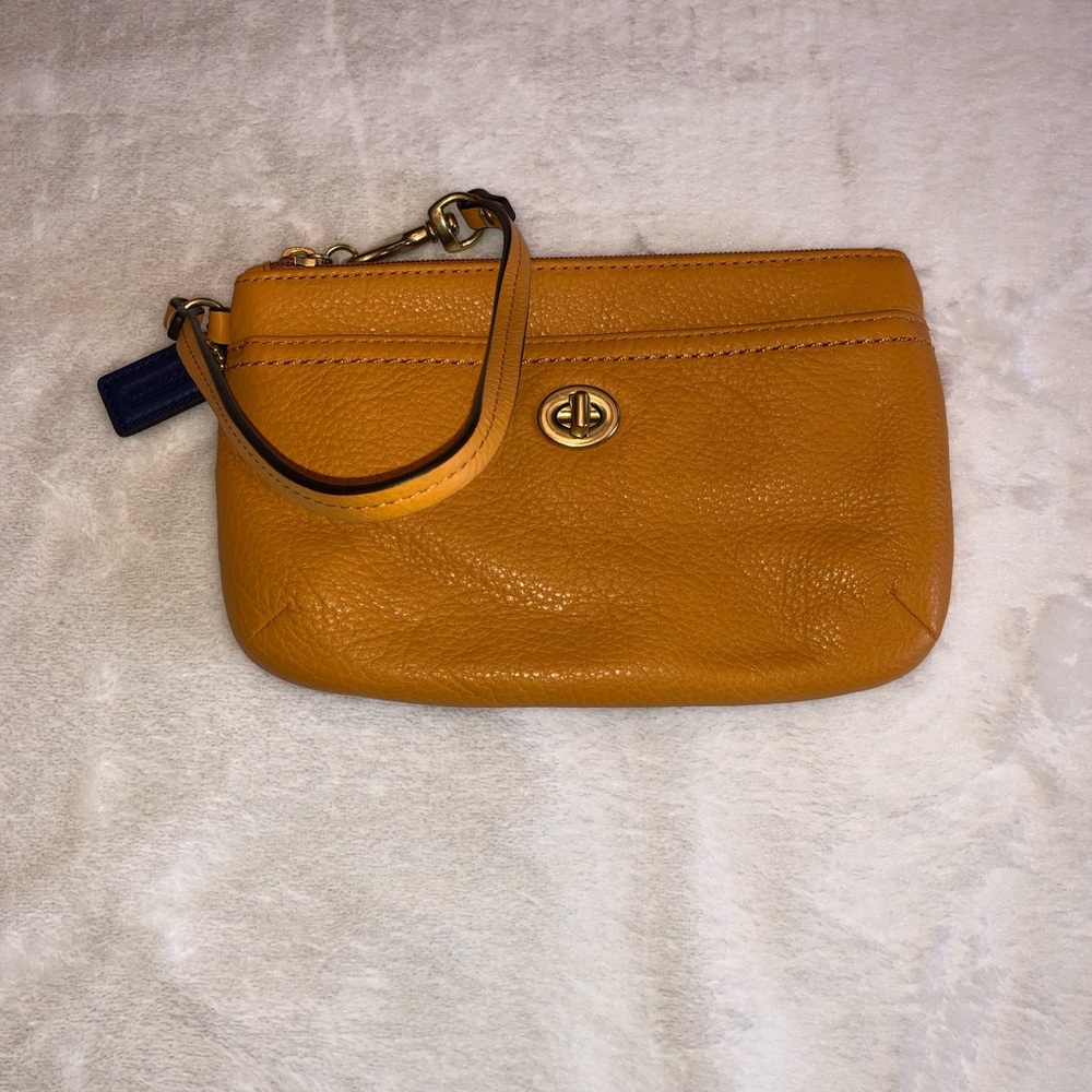 Coach wristlet- used only once.